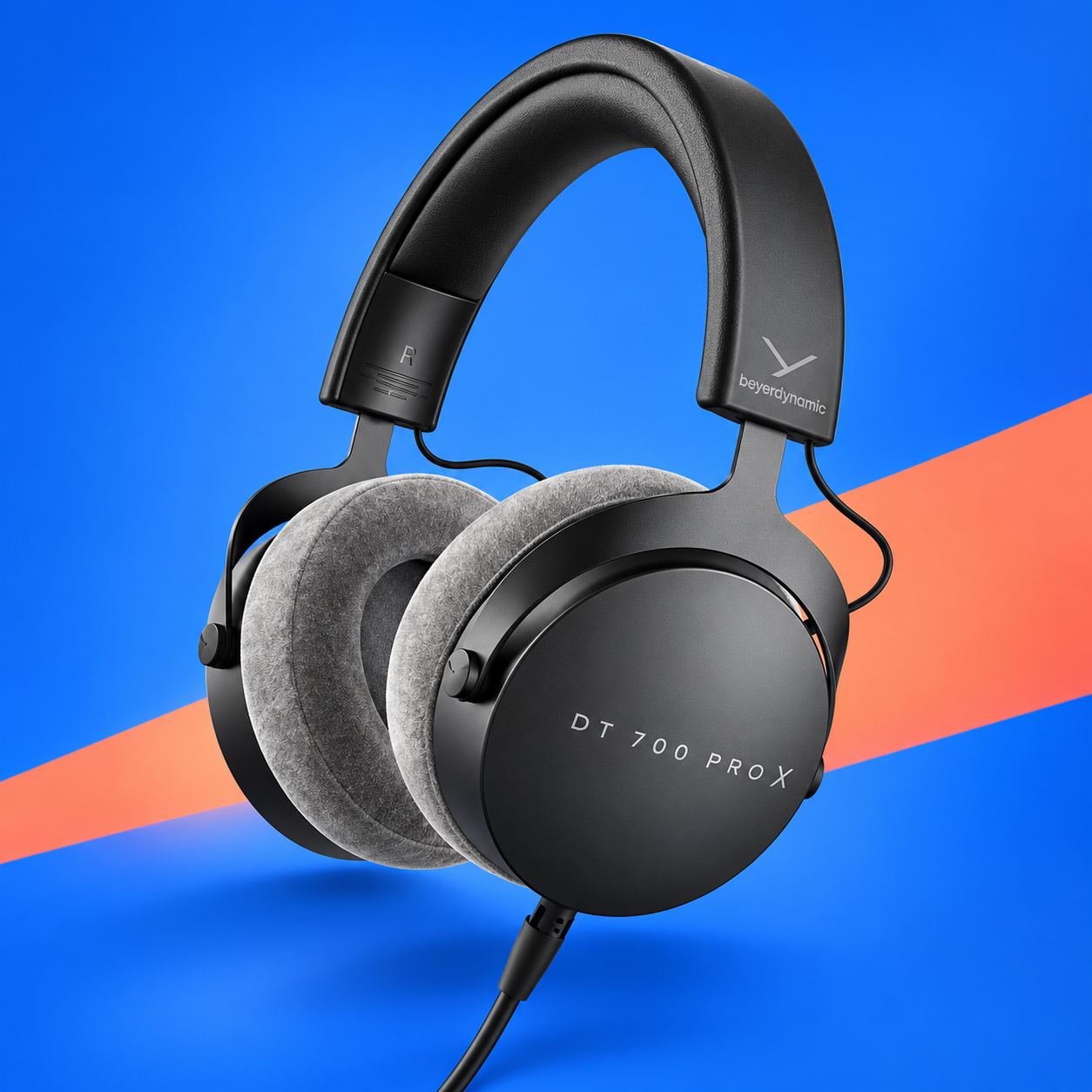 Ilustração gerada por IA de beyerdynamic DT 700 PRO X