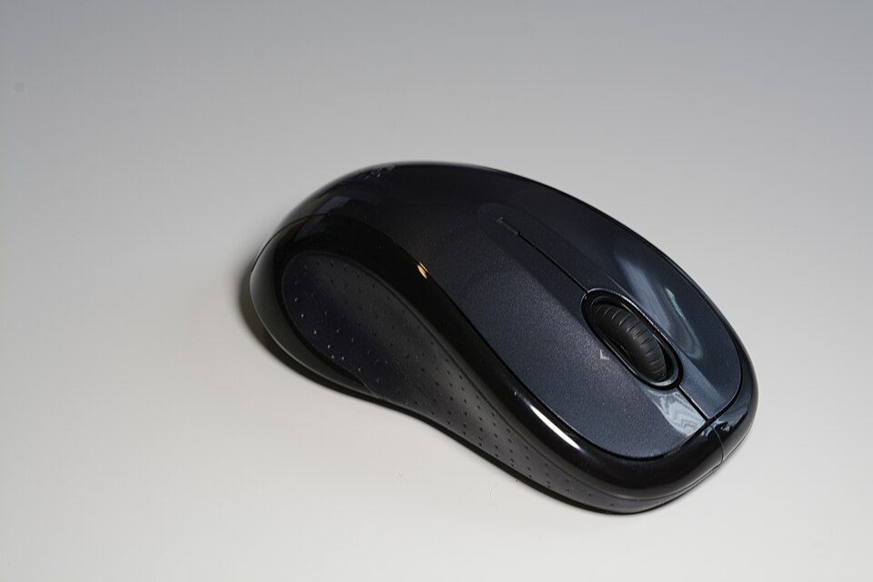 Foto real de mouse Logitech M510 preto